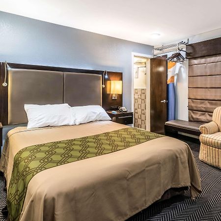 Econo Lodge Rutland City Near Hwy 7 Екстер'єр фото