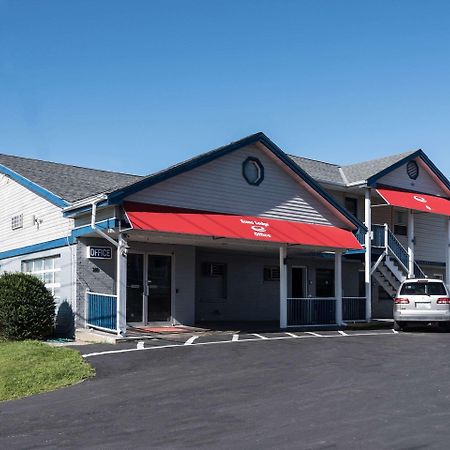 Econo Lodge Rutland City Near Hwy 7 Екстер'єр фото