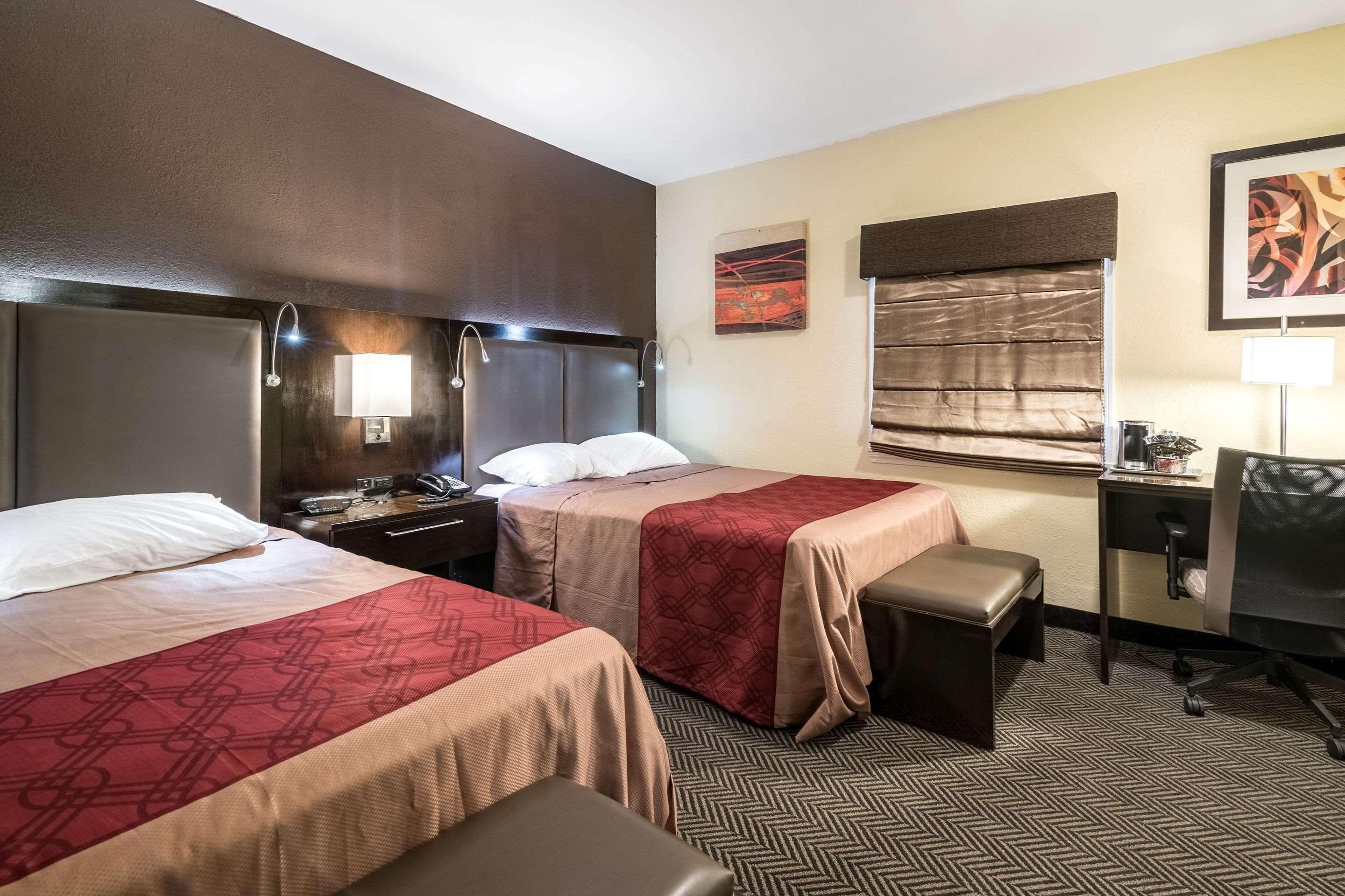 Econo Lodge Rutland City Near Hwy 7 Екстер'єр фото
