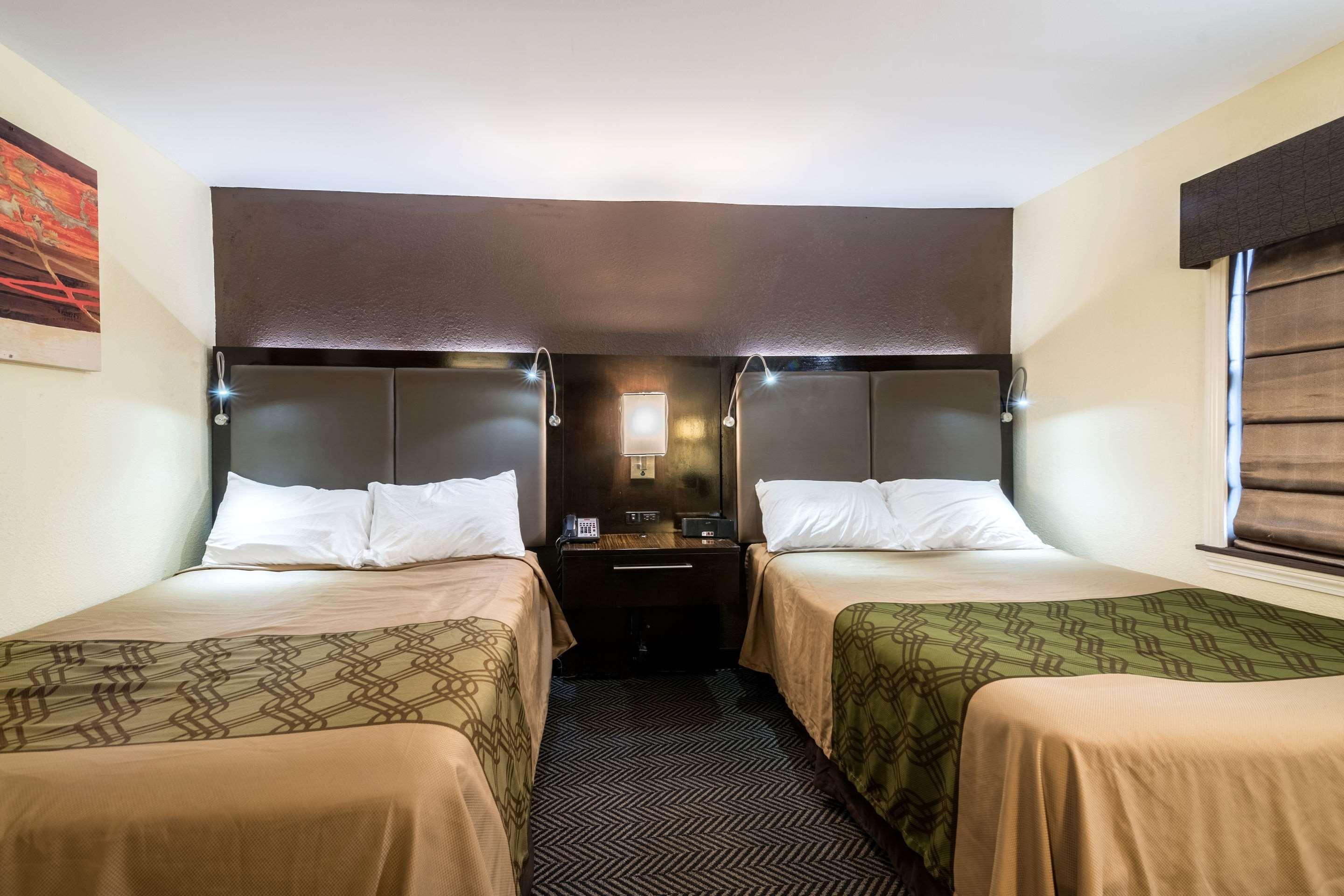 Econo Lodge Rutland City Near Hwy 7 Екстер'єр фото