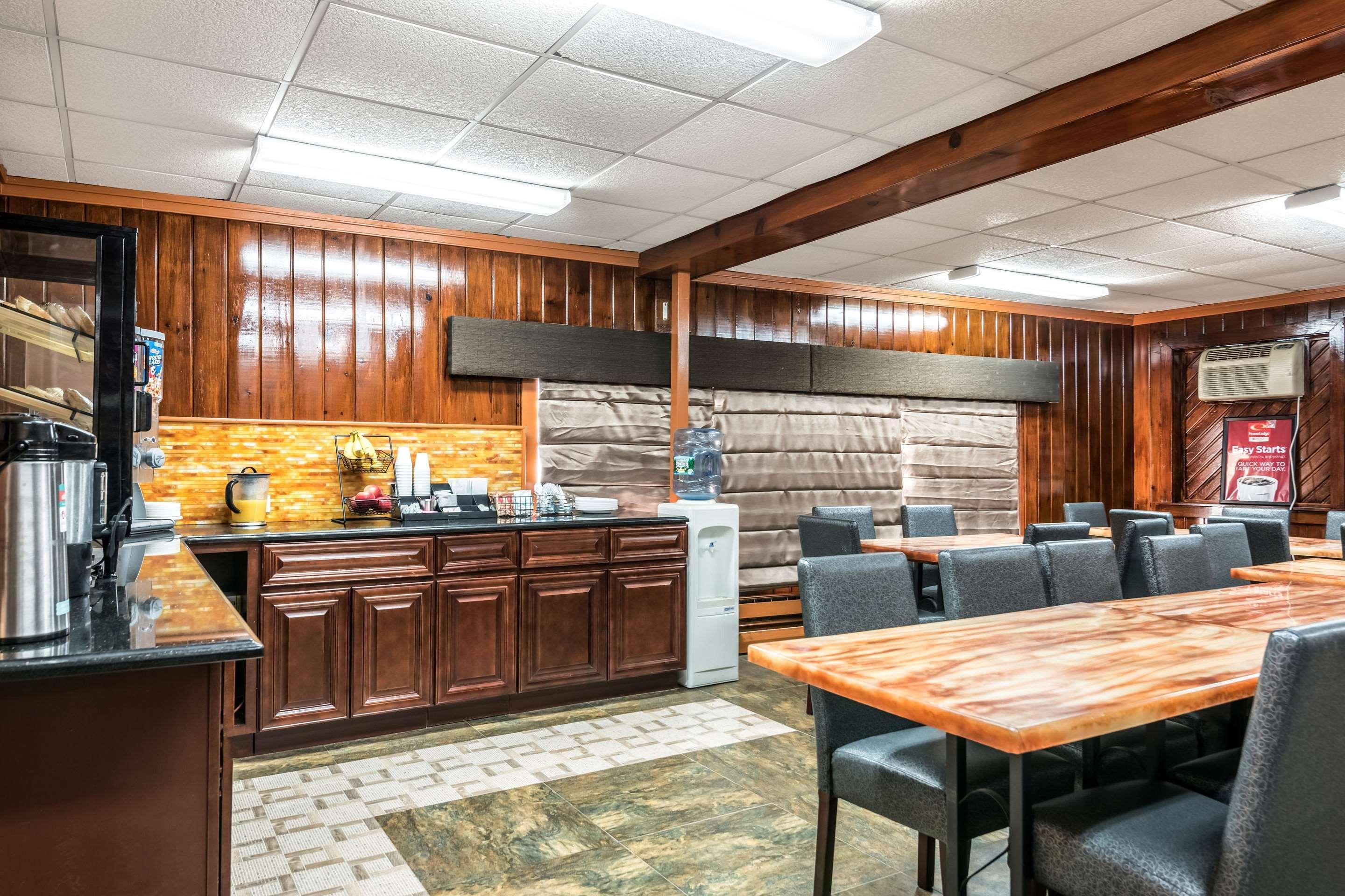 Econo Lodge Rutland City Near Hwy 7 Екстер'єр фото