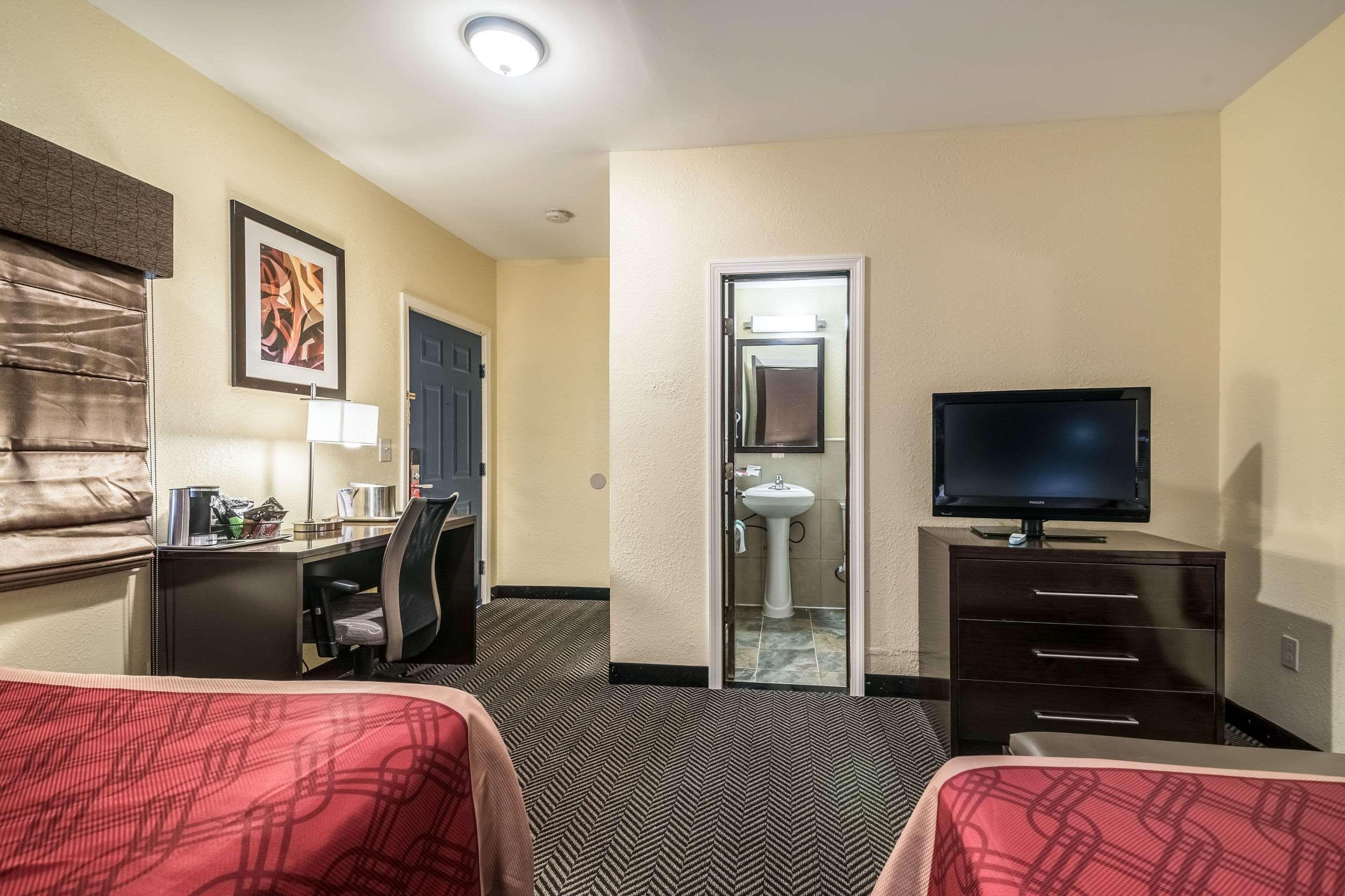 Econo Lodge Rutland City Near Hwy 7 Екстер'єр фото