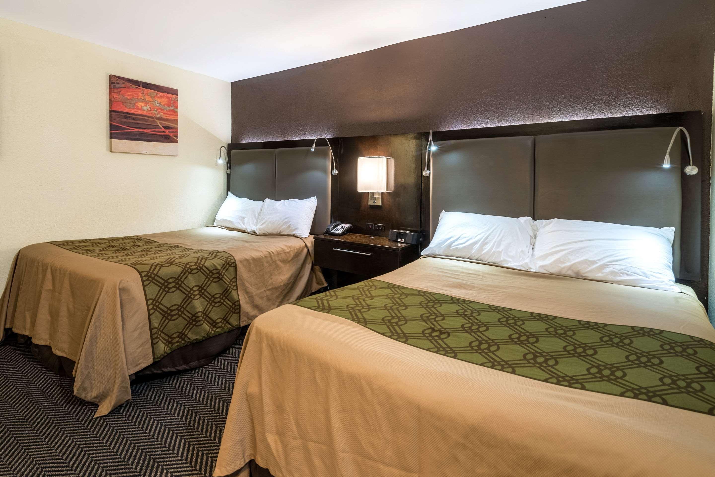 Econo Lodge Rutland City Near Hwy 7 Екстер'єр фото