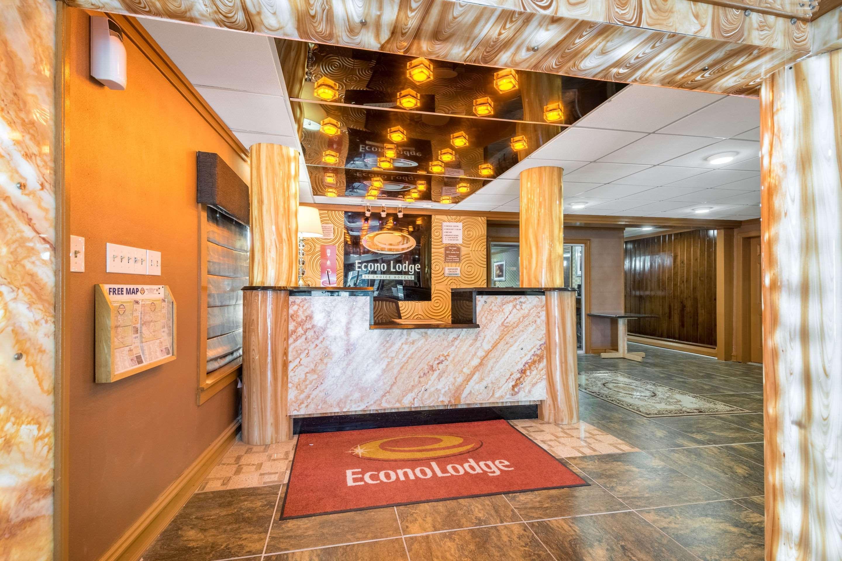 Econo Lodge Rutland City Near Hwy 7 Екстер'єр фото