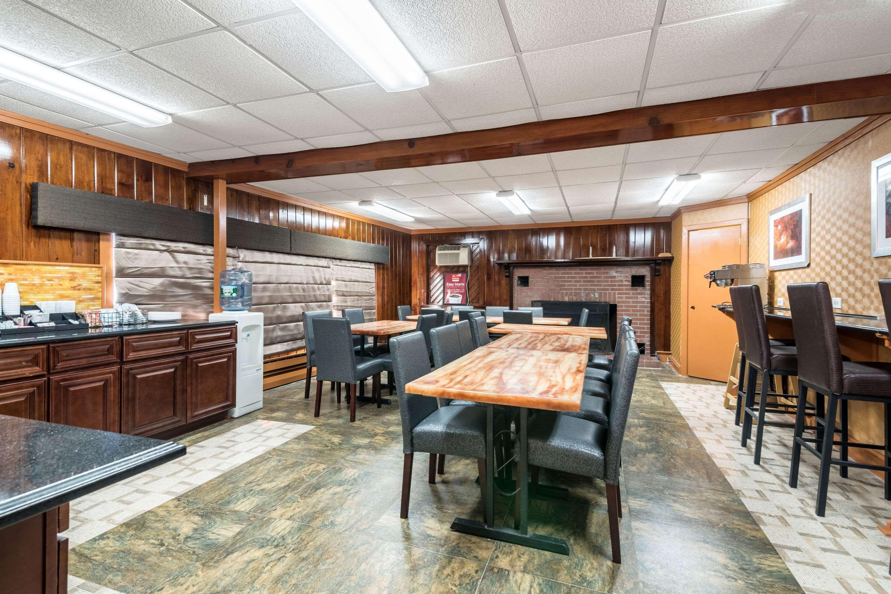Econo Lodge Rutland City Near Hwy 7 Екстер'єр фото