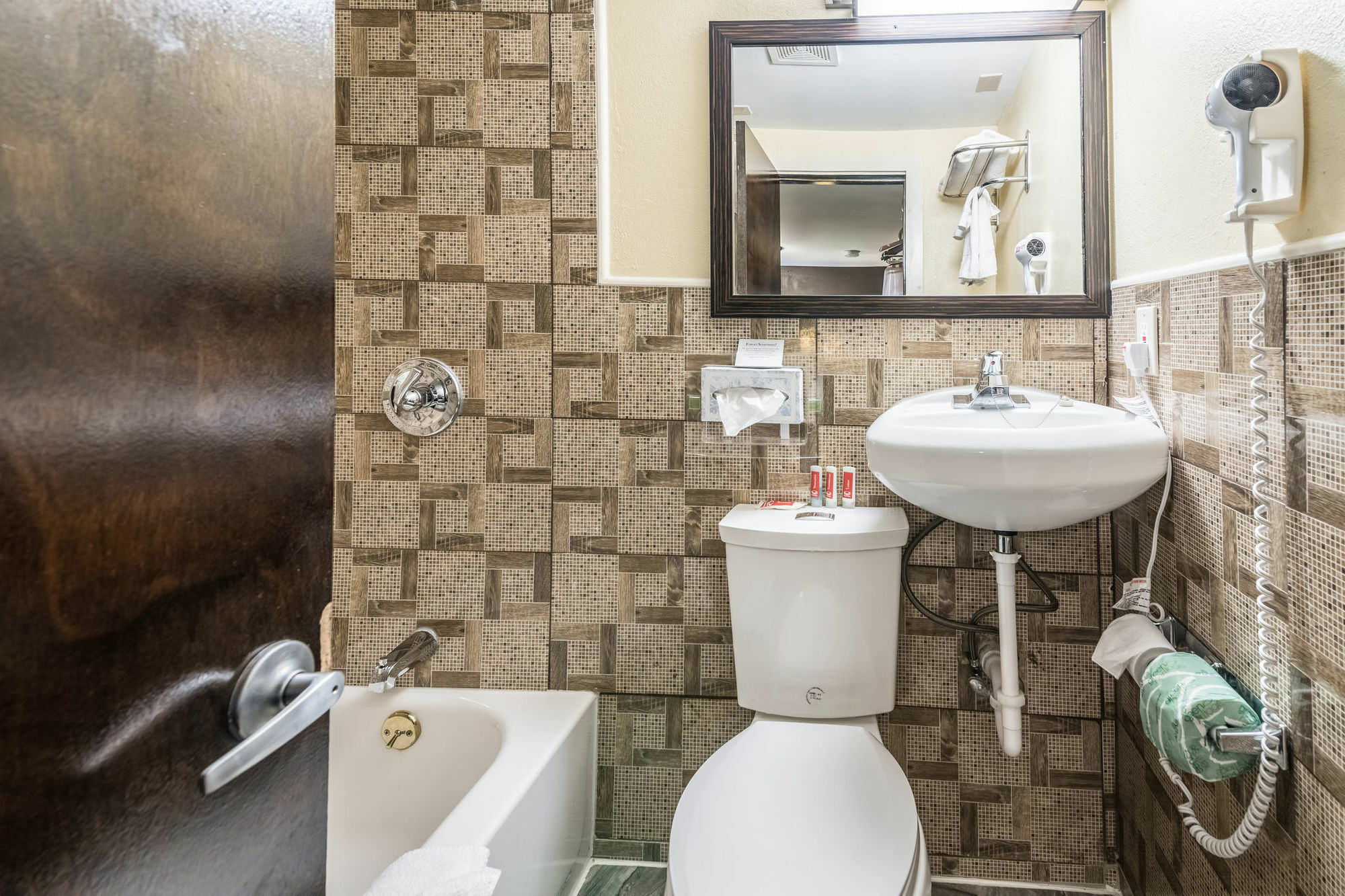Econo Lodge Rutland City Near Hwy 7 Екстер'єр фото